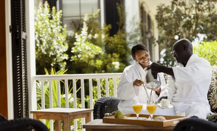 How to Score Luxury Hotel Stays at Half the Price